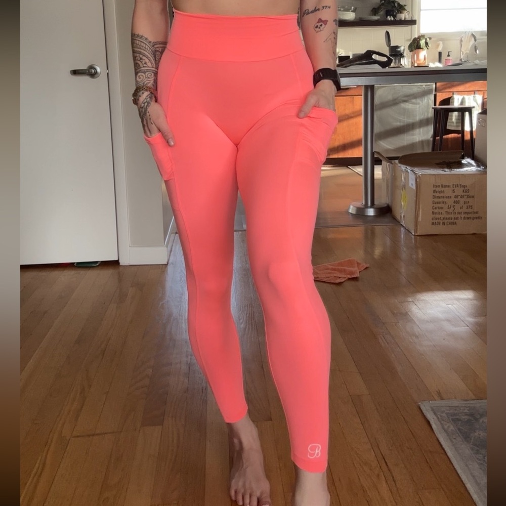 Bombshell Sportswear Curves Leggings - Wild Peach - Picture 2 of 5